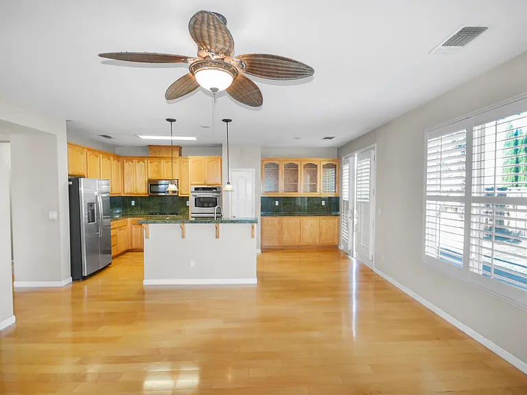 3737 Pintail Dr — Photo 3