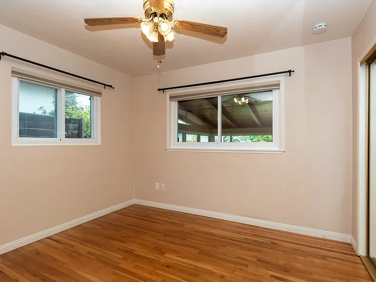 1263 Tourmaline St — Photo 37