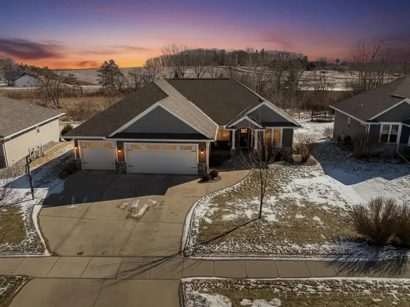 1656 Steiner Ln, Green Bay, WI 54313