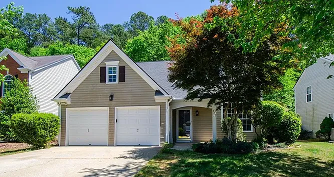 185 Weatherstone Dr — Photo 2
