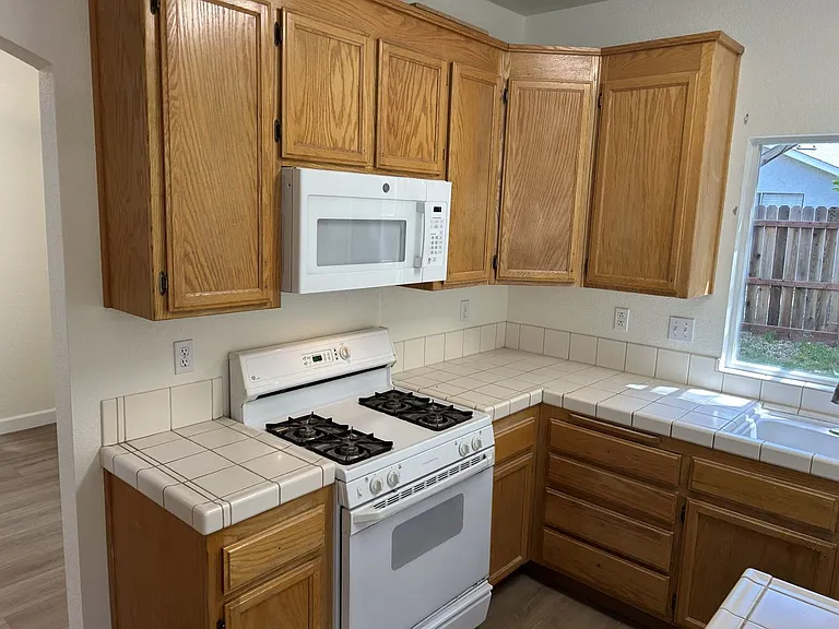 597 Canvasback Ct — Photo 7