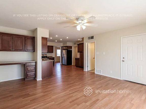 5th image of 2401 W Shady Glen Ave