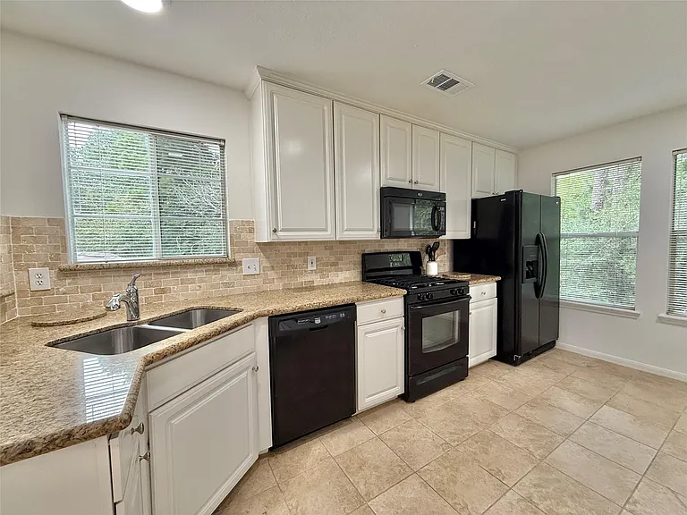 105 S Spiral Vine Cir — Photo 17