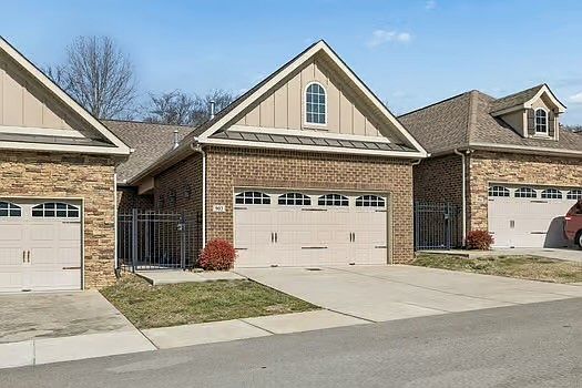 1st image of 100 Placid Grove Ln APT 903