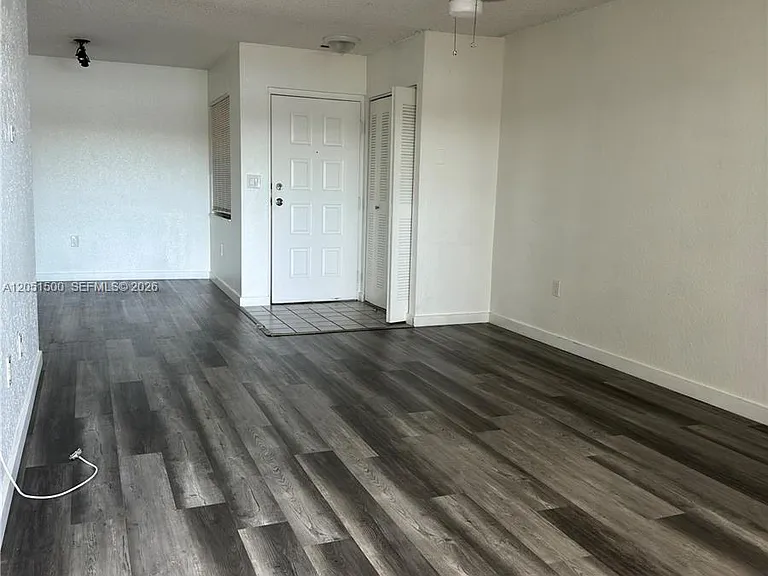 2831 N Oakland Forest Dr #210 — Photo 16