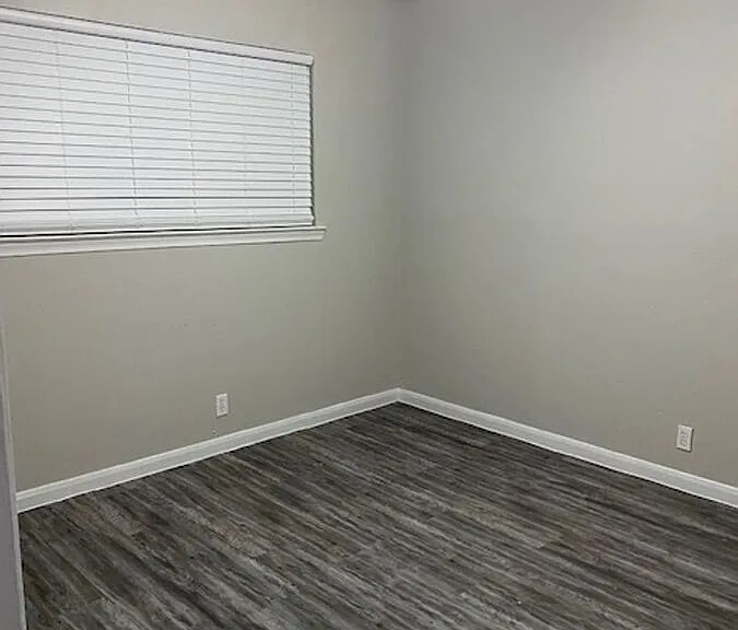 1729 Cox St — Photo 294