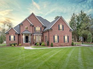 3801 Saint Regis Dr, Gastonia, NC 28056