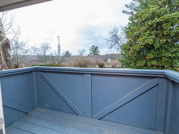 1036 Armstrong Mill Rd APT D, Lexington, KY 40517