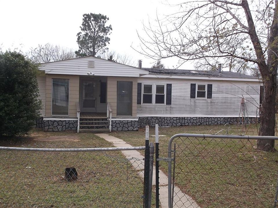 1st image of 18900 SE 62nd St