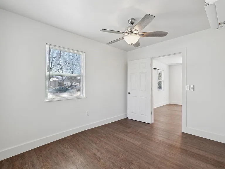 304 Harris St — Photo 19