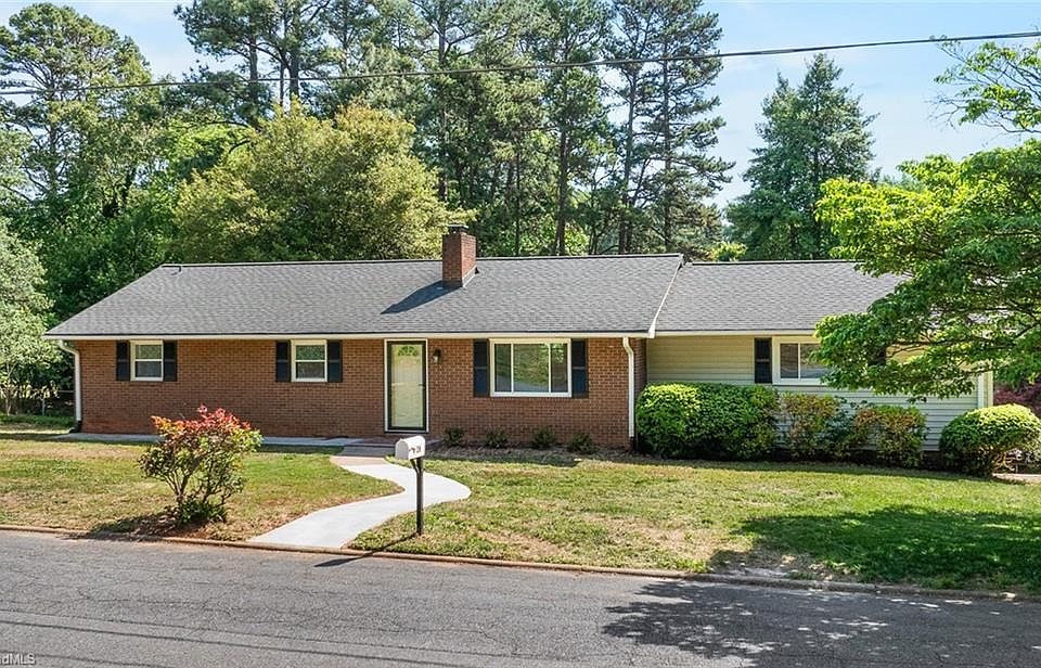 1st image of 26 Eastside Dr