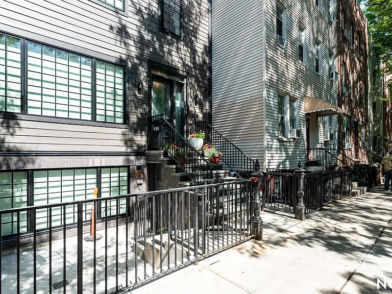 166 Eckford St #3 — Photo 37