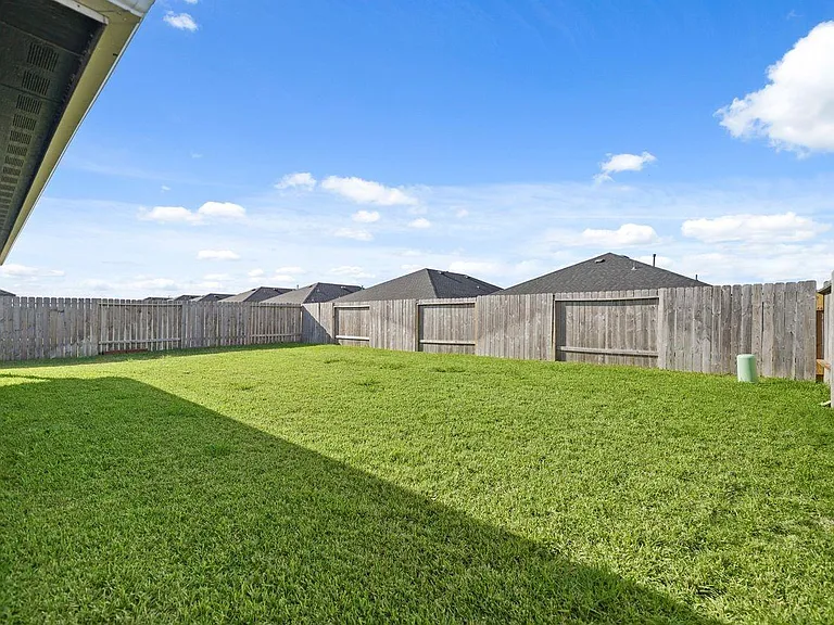 7502 Fierce Friesian Ln — Photo 20