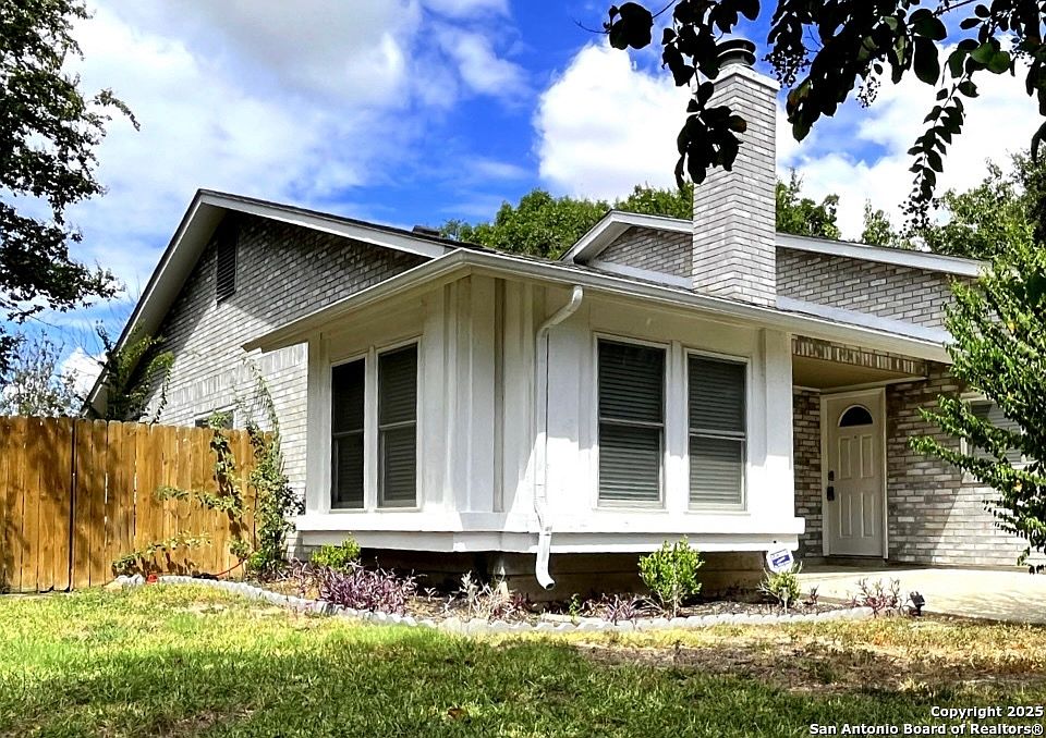1st image of 4415 Misty Springs Dr.