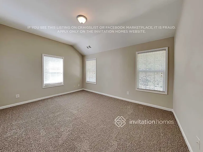 8920 Watersedge Ct — Photo 16