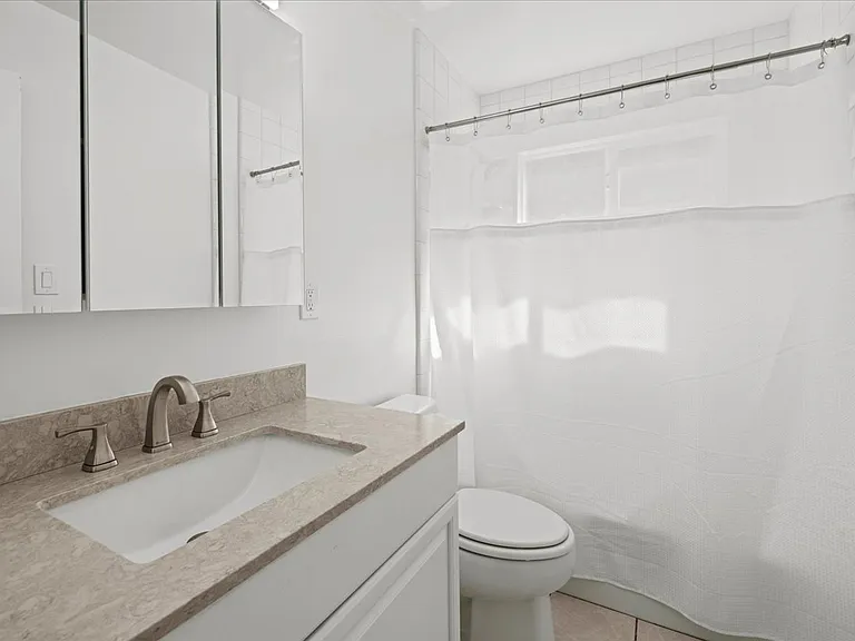 530 Illinois St #C — Photo 13