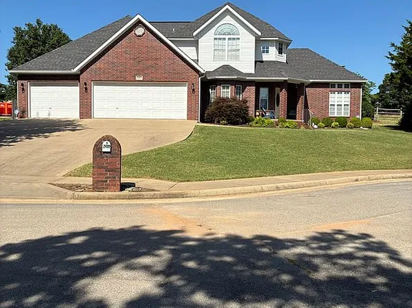 2489 S College Dr, Fayetteville, AR 72701