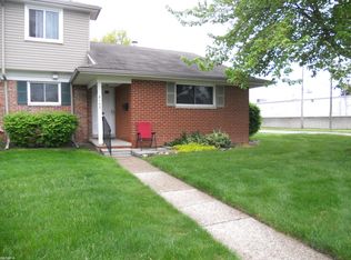 8102 Busko Ave, Warren, MI 48093