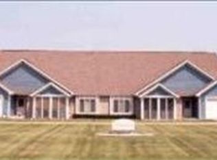 109 Waverly Dr, Cambridge, WI 53523