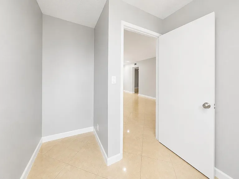 503 Gardens Dr #202 — Photo 21
