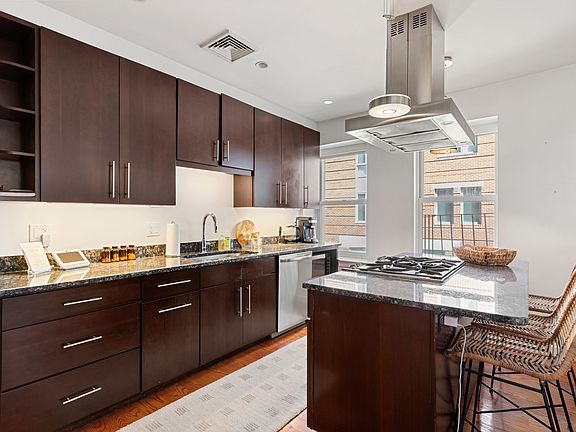 3rd image of 59 Fleet St APT 2