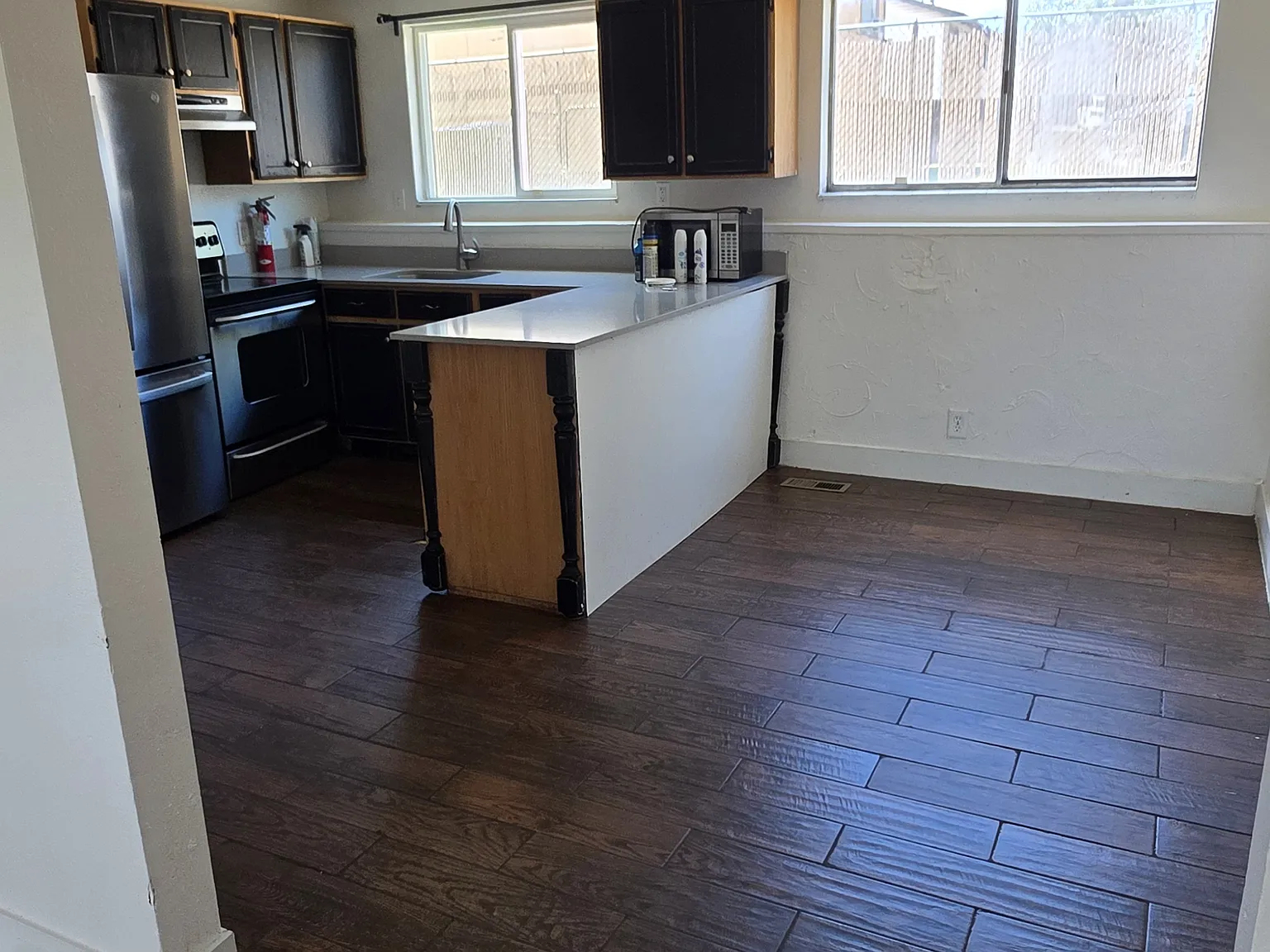 3 bed, 1150 sqft, $1,850 — Photo 1