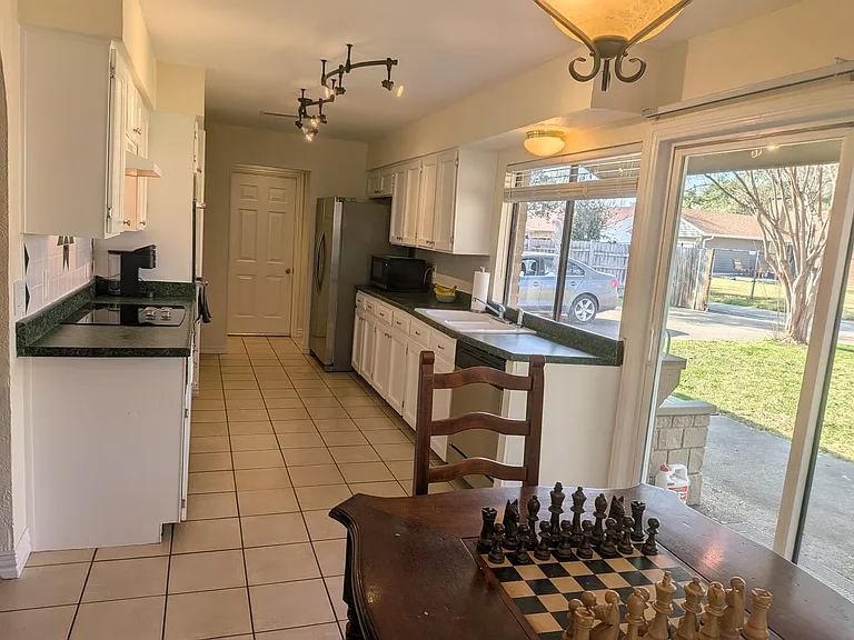Baylor Dr — Photo 15