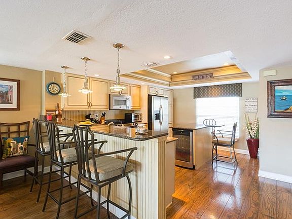 3rd image of 751 Pinellas Bayway S APT 110
