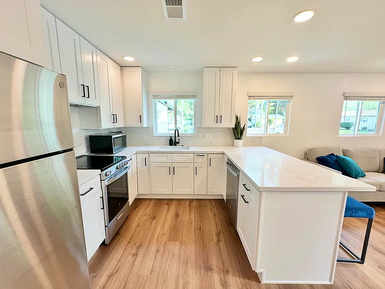 3234 Roberta Ln #3 — Photo 8
