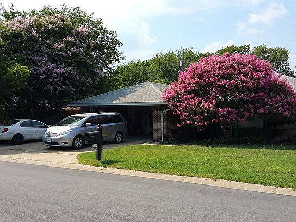 2nd image of 8716 Camfield Way