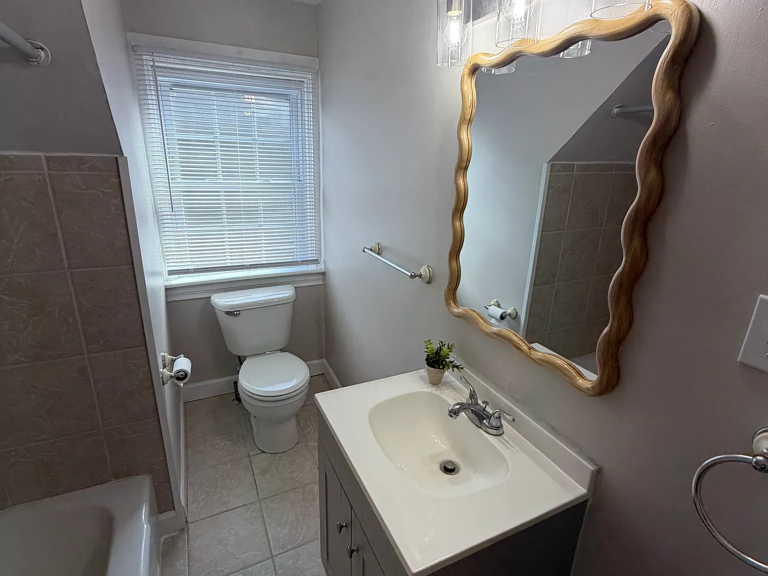 1 bed, $750 — Photo 2