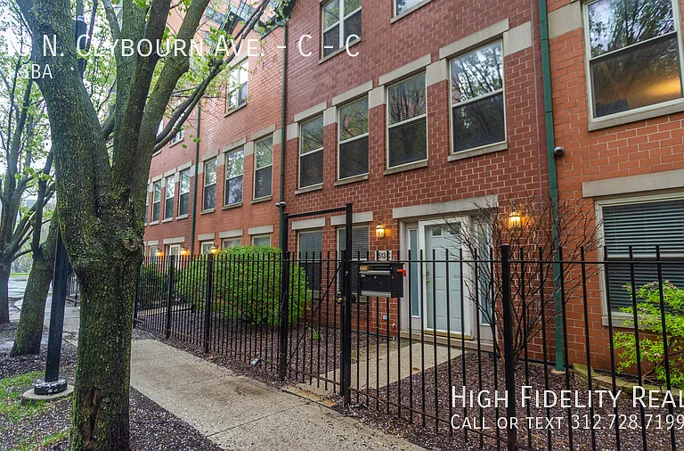 1513 N Clybourn Ave #C — Photo 1