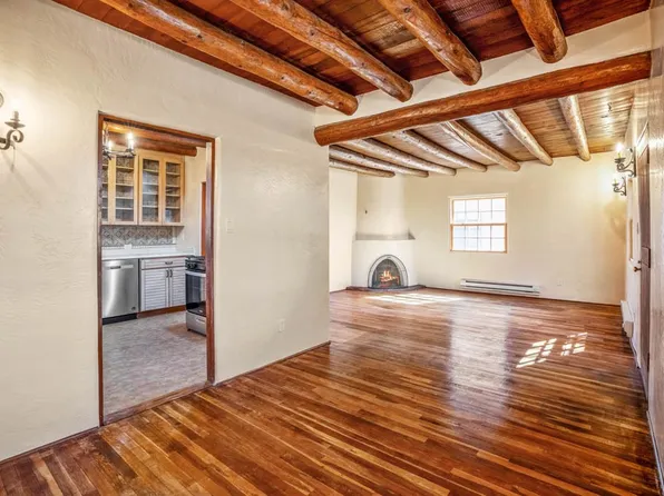 1436 Santa Cruz Dr, Santa Fe, NM 87505