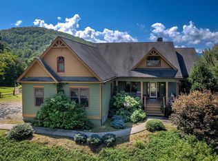 182 Brigsy Ln, Whittier, NC 28789