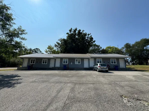 102 St. Charles St., 102 Saint Charles St #3, Martin, TN 38237