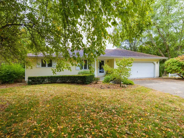 1634 N 2050 East Rd, Watseka, IL 60970