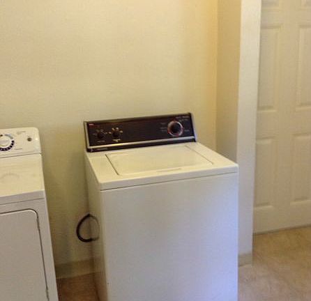 5th image of 1449 Hobart St #1449