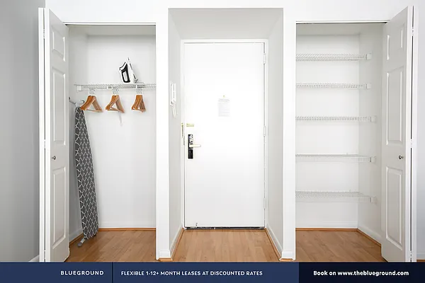 Rented by The Blueground | media 406