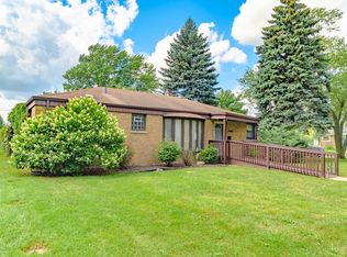 12002 Elm Dr, Blue Island, IL