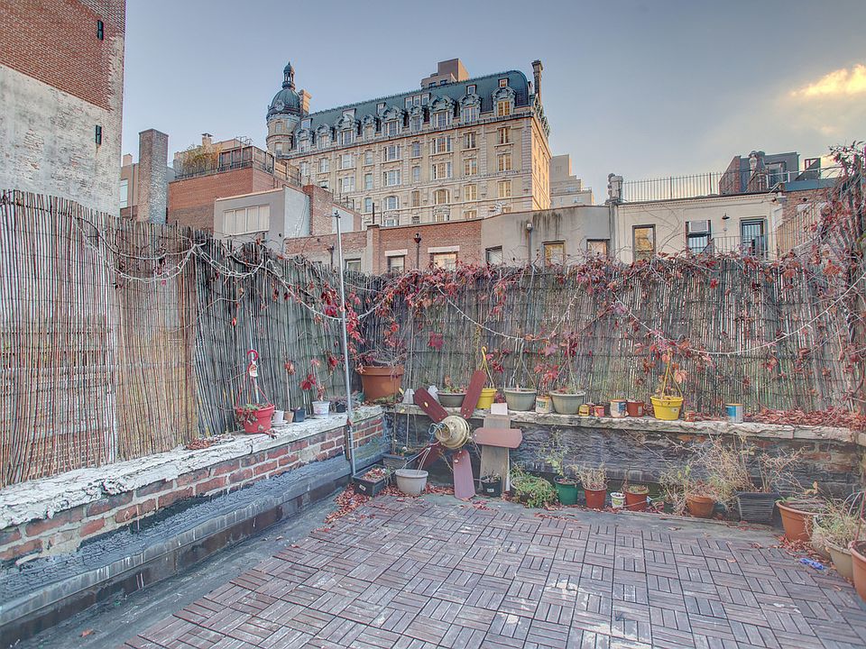 1st image of 8 W 90th St APT 8