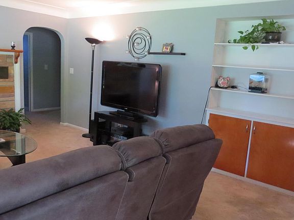 4th image of 208 Cherrywood Dr