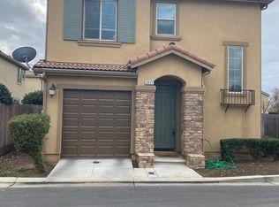 3022 Cirque Ln, Clovis, CA 93619