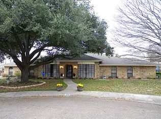 1908 Alexander Dr, Waxahachie, TX 75165