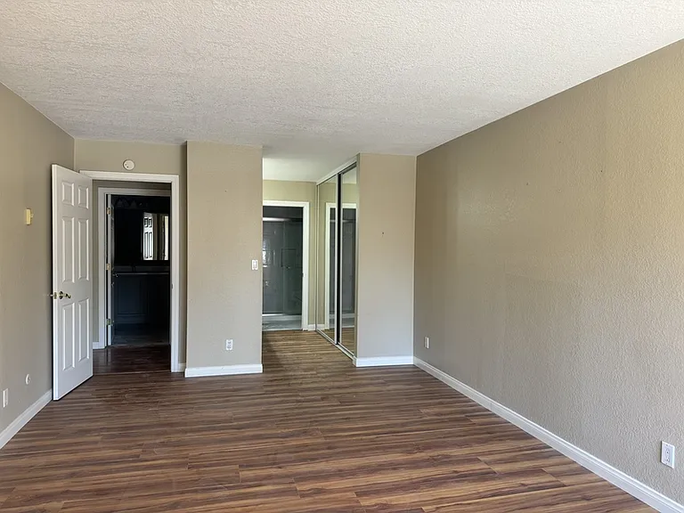 7380 Park Ridge Blvd #221 — Photo 12