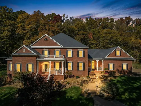 3326 Briarwood Dr, Henderson, KY 42420