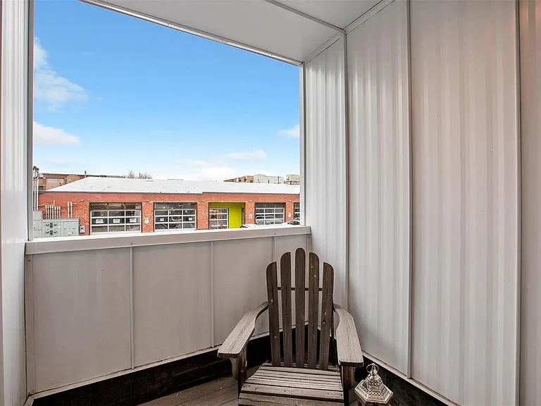 Kitchen Level Deck