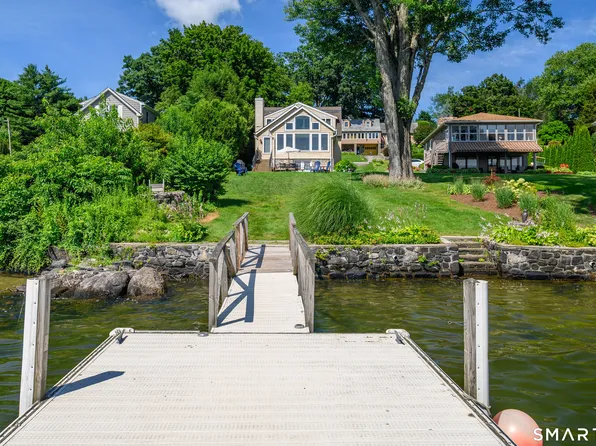 4 Eastview Rd, New Fairfield, CT 06812