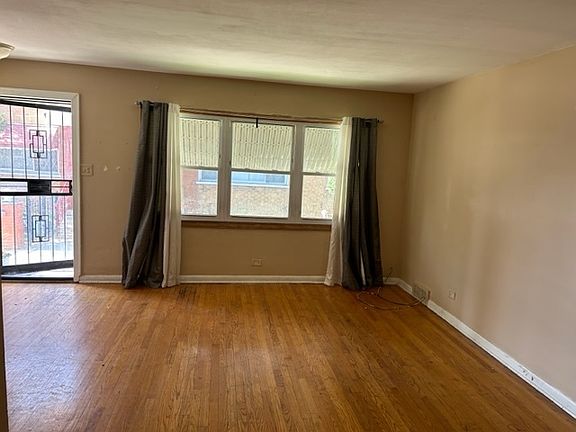 3rd image of 5023 W Jackson Blvd APT C