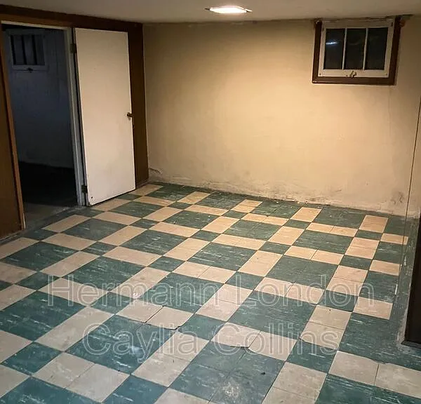 360 S Harvey Ave — Photo 13