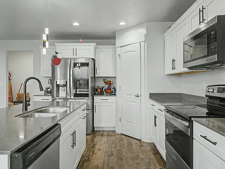 1531 W Stone Gate Dr — Photo 23